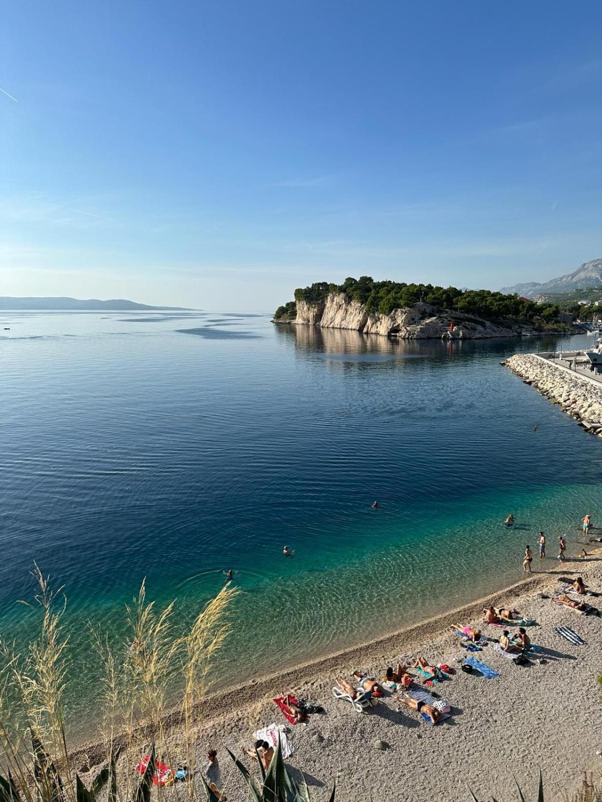 Uzelac Apartment With Pool Makarska Buitenkant foto